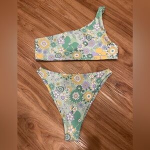 Skatie bikini Haleiwa Print XL top L bottoms